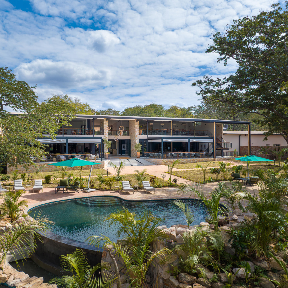 Waterfalls Lodge